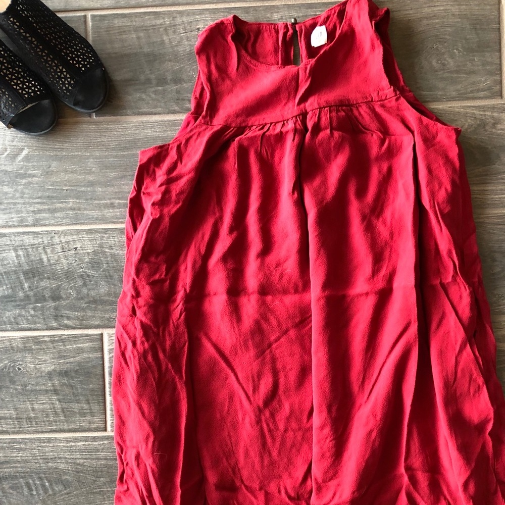 Dark Red Dress with Tie at the Waist and Pockets!